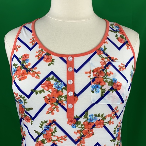 Plus Size Chevron Floral Print Racerback Tank - Picture 4 of 10